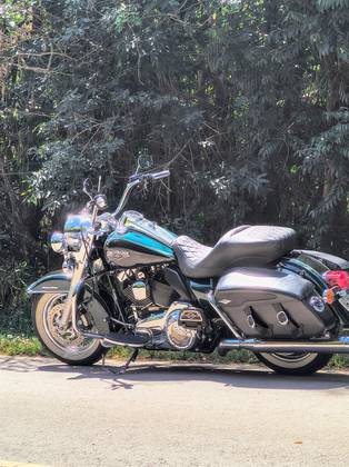 HARLEY-DAVIDSON ROAD KING CLASSIC HARLEY-DAVIDSON ROAD KING CLASSIC